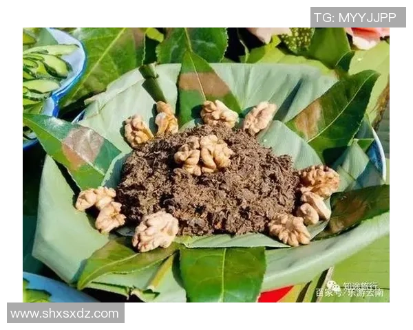 今日，近1900名选手和嘉宾相聚芒市广场共品绿叶宴！